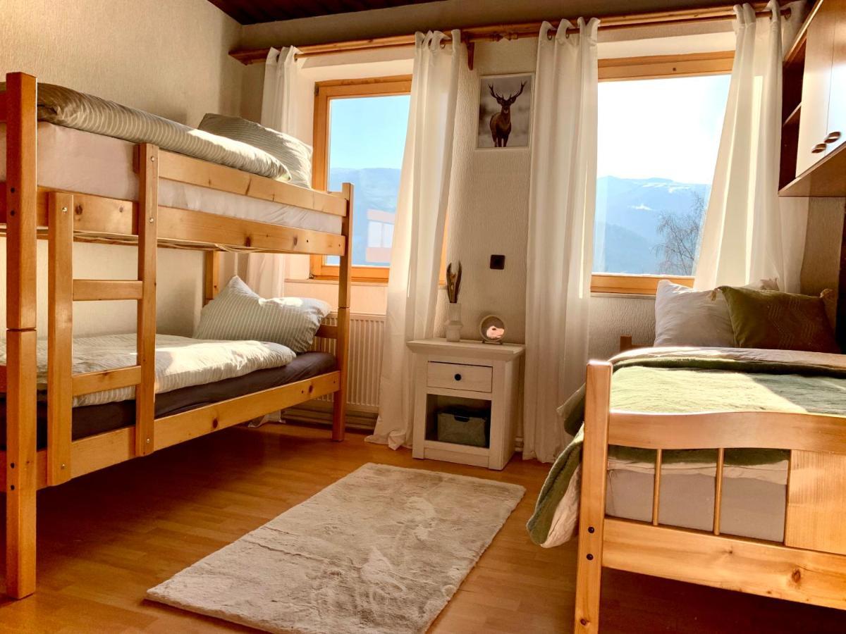 Monchegg Ferienhaus Mit Zirbitzblick מראה חיצוני תמונה