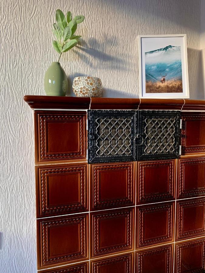 Monchegg Ferienhaus Mit Zirbitzblick מראה חיצוני תמונה