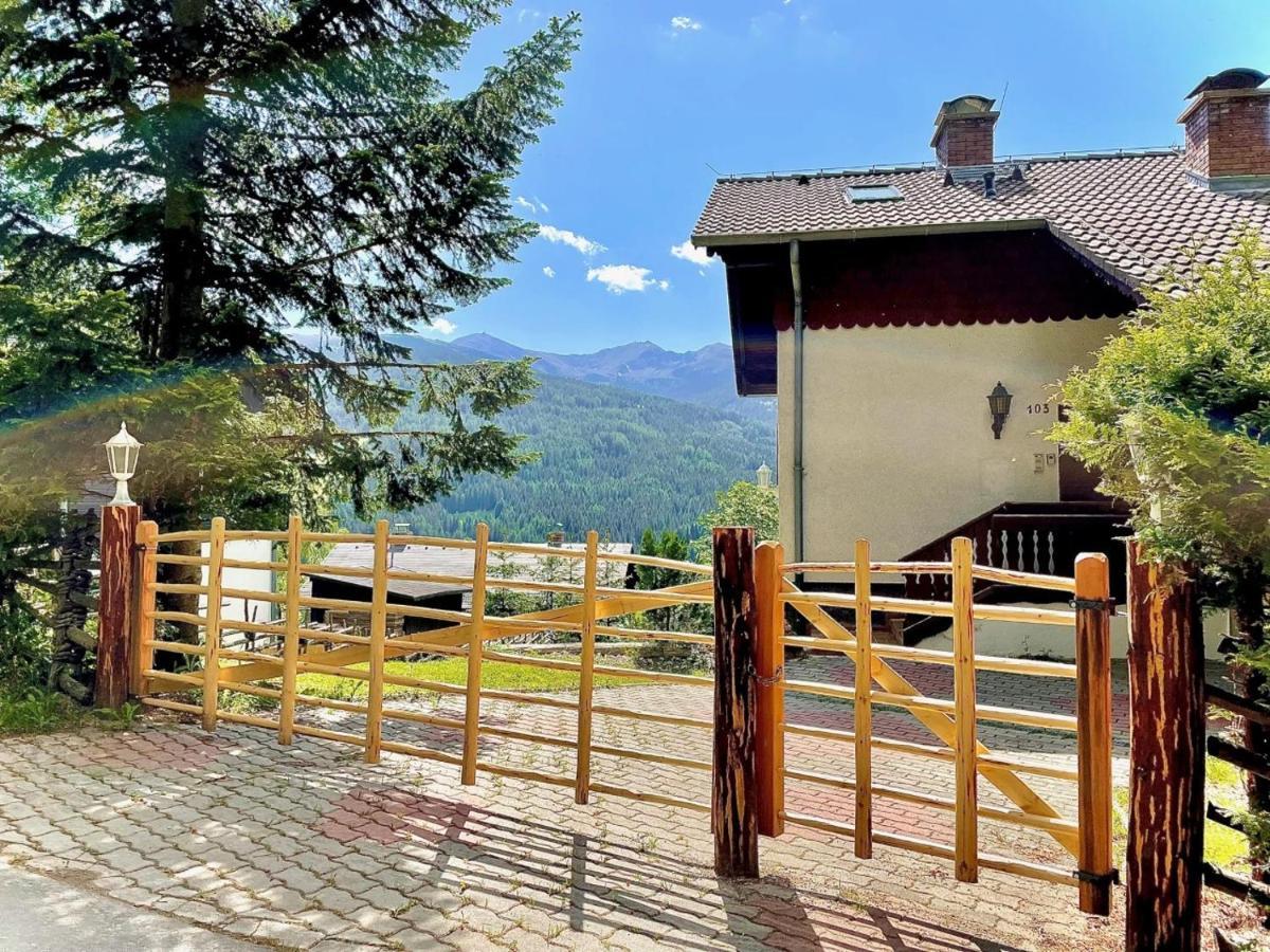 Monchegg Ferienhaus Mit Zirbitzblick מראה חיצוני תמונה