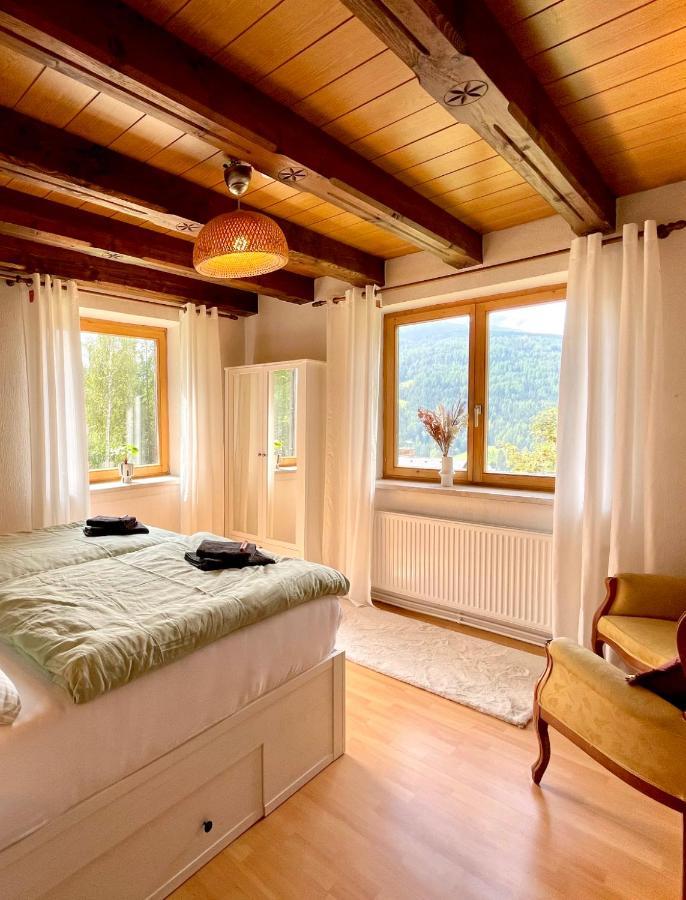 Monchegg Ferienhaus Mit Zirbitzblick מראה חיצוני תמונה